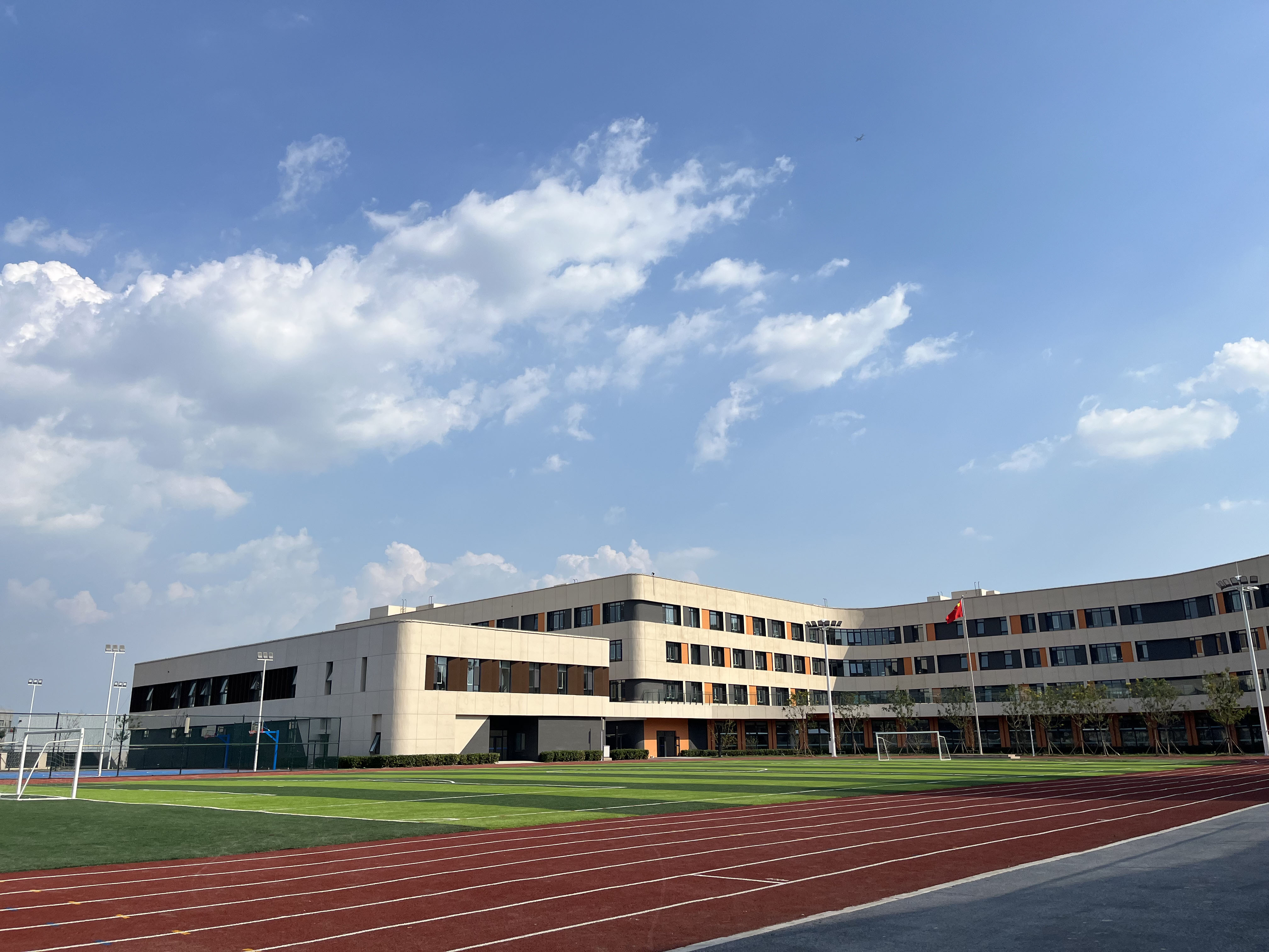 Tianjin Port Free Trade Zone Airport School6